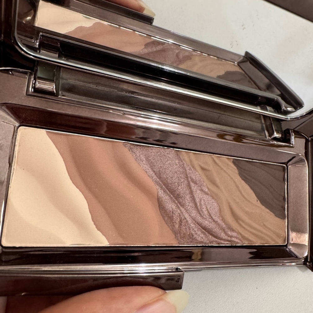 Hourglass Modernist Eyeshadow Palette -INFINITY - Picture 4 of 9